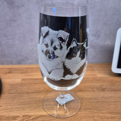 Ölglas med fot och personligt foto/motiv
